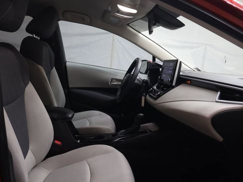 Used 2020 Toyota Corolla LE image 10