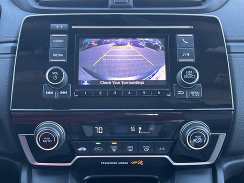 Used 2017 Honda CR-V LX image 4