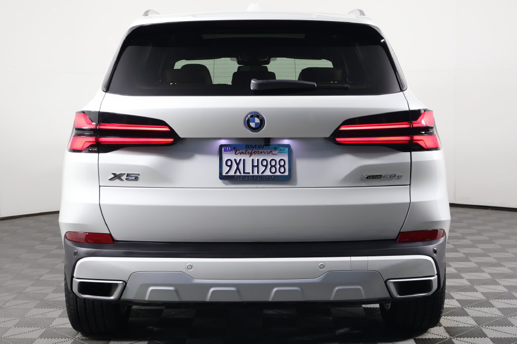 Used 2026 BMW X5 xDrive50e w/ Executive Package AWD/4WD image 5