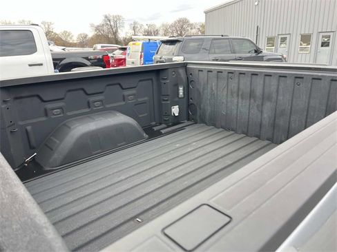 Used 2024 Chevrolet Silverado 1500 LT image 12