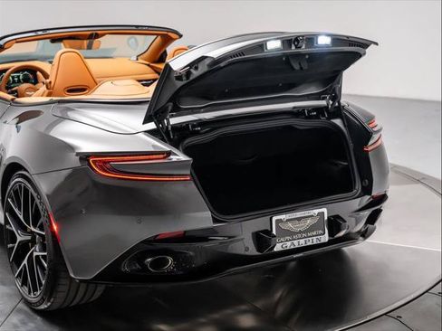 Used 2025 Aston Martin DB12 Convertible RWD image 42