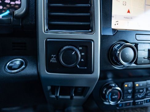 Used 2019 Ford F250 Lariat w/ Lariat Ultimate Package image 22