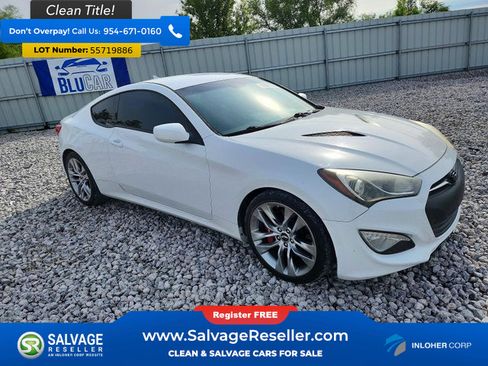 Used 2013 Hyundai Genesis 3.8 RWD image 5