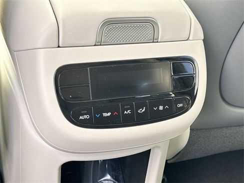 New 2026 Hyundai Ioniq 9 SE image 16