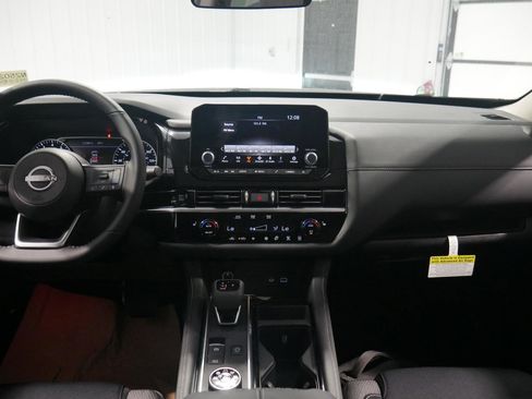 New 2025 Nissan Pathfinder SV w/ Cargo Package image 20