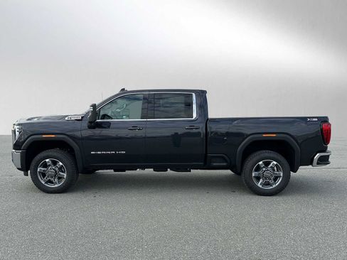 New 2025 GMC Sierra 2500 SLE image 6