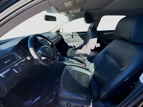 Used 2016 Volkswagen Passat 1.8T SE image 19