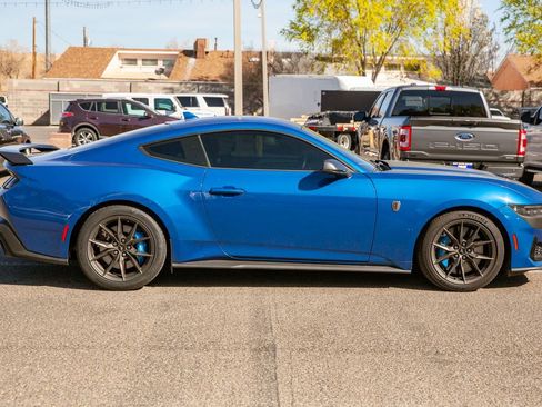 Used 2024 Ford Mustang Dark Horse image 4