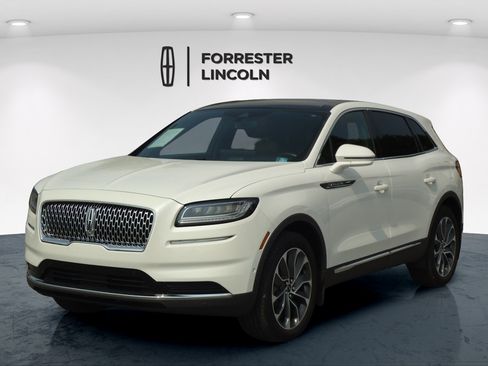 Used 2022 Lincoln Nautilus Reserve w/ Equipment Group 201A AWD/4WD image 7