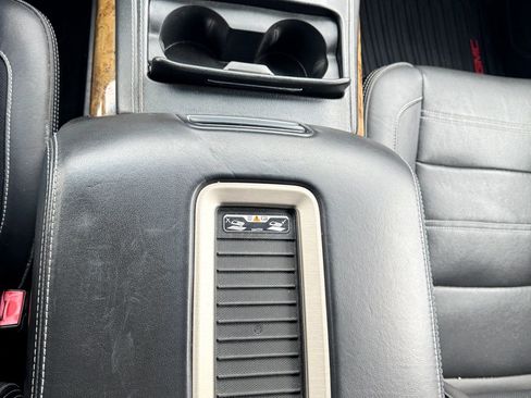 Used 2017 GMC Yukon Denali w/ Open Road Package image 29