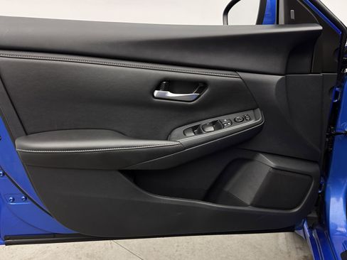 Used 2025 Nissan Sentra SV w/ All-Weather Package FWD image 10