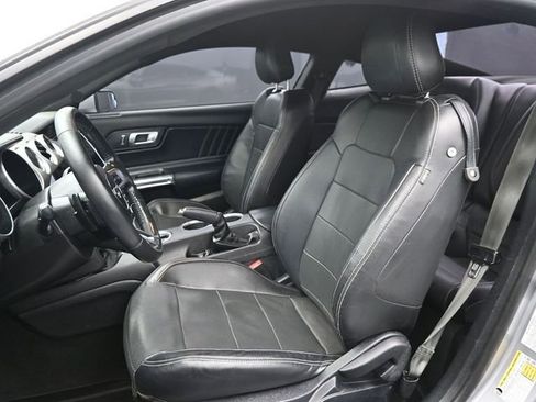 Used 2020 Ford Mustang Premium image 8