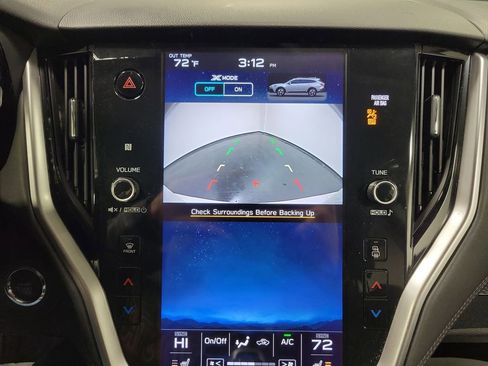 Used 2022 Subaru Outback Premium image 18