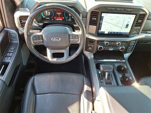 Used 2022 Ford F150 Lariat w/ Equipment Group 502A High image 11