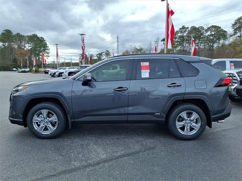 New 2025 Toyota RAV4 LE image 3