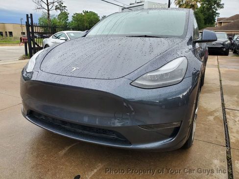 Used 2023 Tesla Model Y 2WD image 3