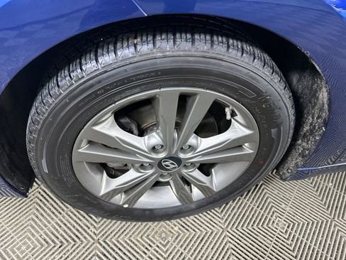 Used 2018 Hyundai Elantra SEL image 10