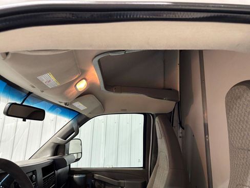 Used 2019 Chevrolet Express 3500 w/ Power Convenience Package RWD image 13