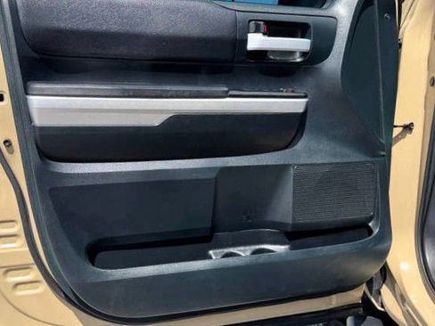 Used 2017 Toyota Tundra SR5 w/ SR5 Upgrade Package image 13