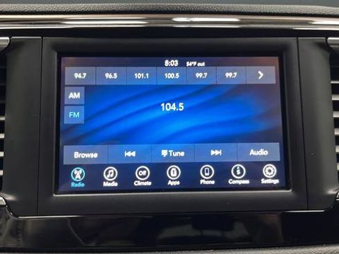 Used 2020 Chrysler Voyager L FWD image 14