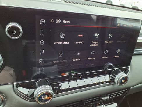 New 2026 GMC Canyon Elevation w/ Convenience Package image 3