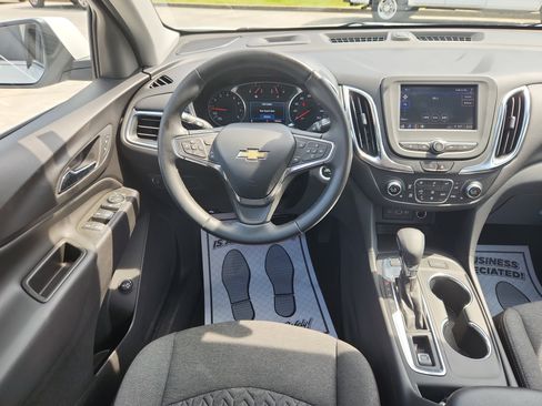 Used 2024 Chevrolet Equinox LT image 37