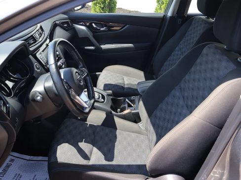 Used 2022 Nissan Rogue Sport SV AWD/4WD image 20