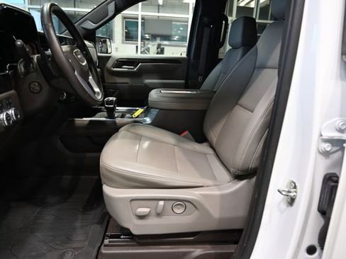 Used 2022 GMC Sierra 1500 SLT w/ SLT Convenience Package AWD/4WD image 11