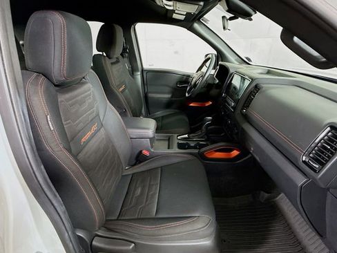 Used 2022 Nissan Frontier PRO-4X w/ Technology Package image 26