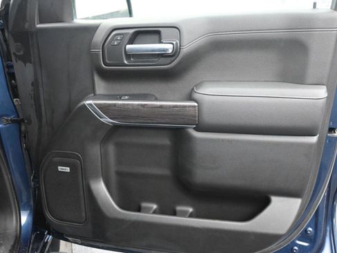 Used 2022 Chevrolet Silverado 1500 LTZ w/ LTZ Premium Package image 9