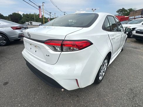 Used 2023 Toyota Corolla LE FWD image 5