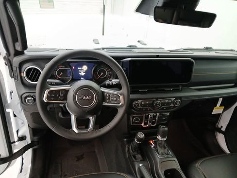 New 2026 Jeep Wrangler Sahara w/ Technology Group image 14