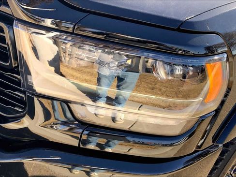 Used 2022 RAM 2500 Limited w/ Night Edition image 27