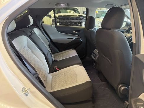 Used 2024 Chevrolet Equinox LS w/ LS Convenience Package AWD/4WD image 27