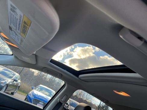 Used 2015 Honda CR-V EX-L image 9