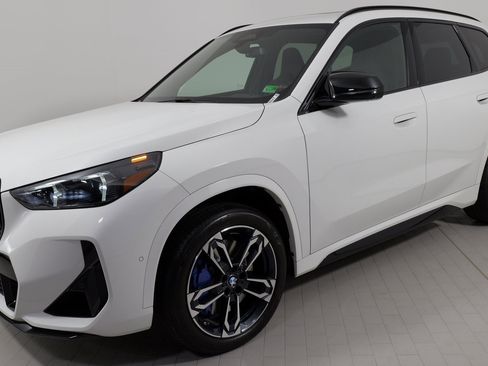 Used 2024 BMW X1 M35i w/ Premium Package image 3