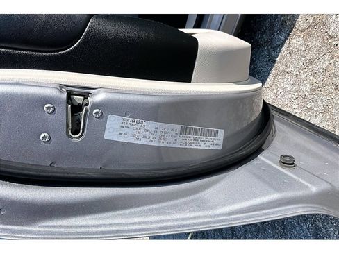 Certified 2019 Chrysler Pacifica Touring Plus FWD image 31