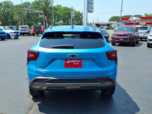 Used 2025 Chevrolet Trax ACTIV w/ Driver Confidence Package FWD image 5