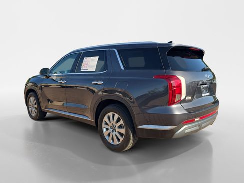 Used 2025 Hyundai Palisade SEL FWD image 5