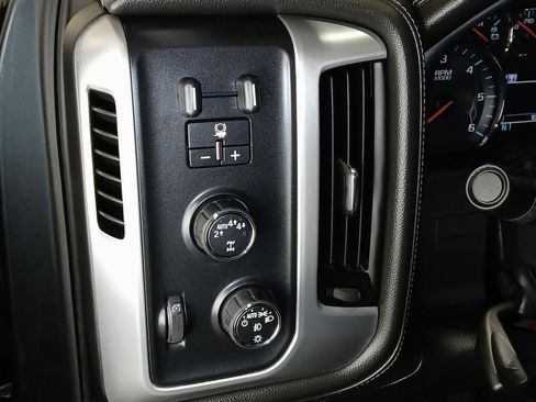 Certified 2017 GMC Sierra 1500 SLT w/ SLT Premium Package image 18