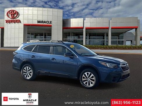 Used 2022 Subaru Outback Premium image 1