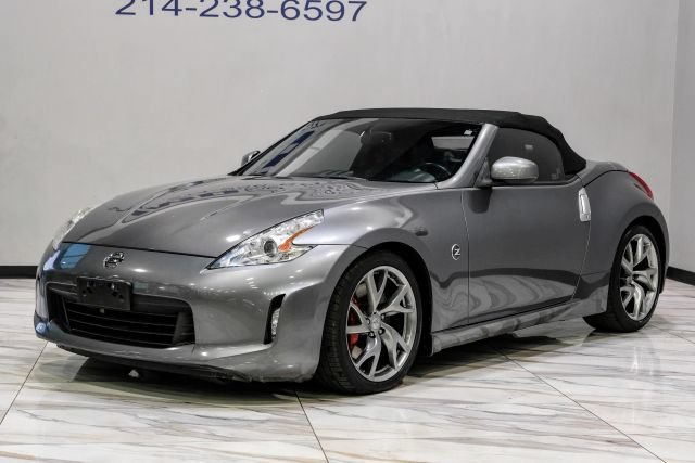 Used 2016 Nissan 370Z Touring Sport RWD image 6