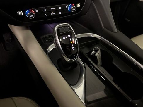 Certified 2021 Buick Enclave Essence w/ Sound and Sites Package image 16