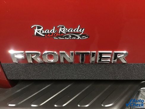 Used 2017 Nissan Frontier SV image 14