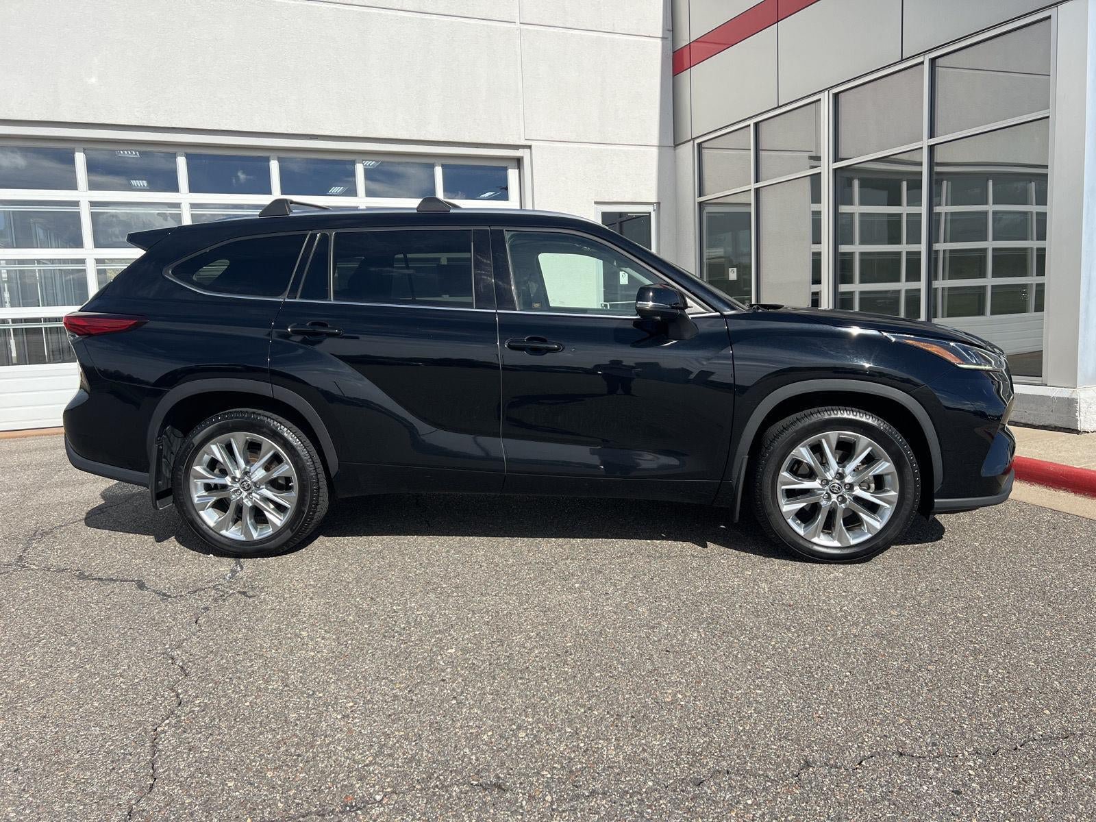 Used 2020 Toyota Highlander Limited AWD/4WD image 14