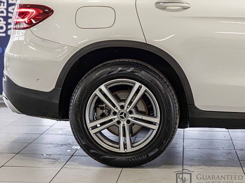 Used 2021 Mercedes-Benz GLC 300 4MATIC w/ Exterior Lighting Package image 10
