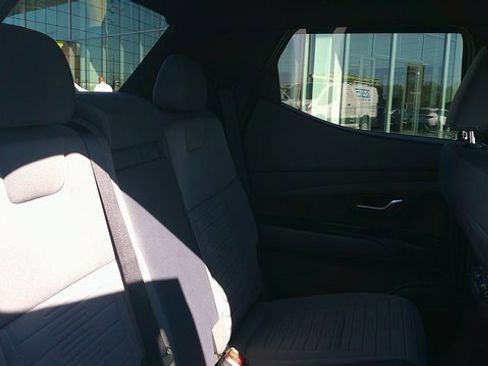 Certified 2024 Hyundai Santa Cruz SE image 7