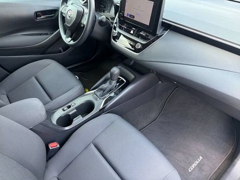 Used 2024 Toyota Corolla LE w/ LE Convenience Package FWD image 16