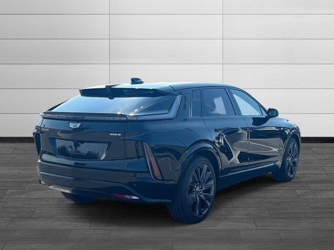 New 2026 Cadillac Lyriq Signature Sport RWD image 5