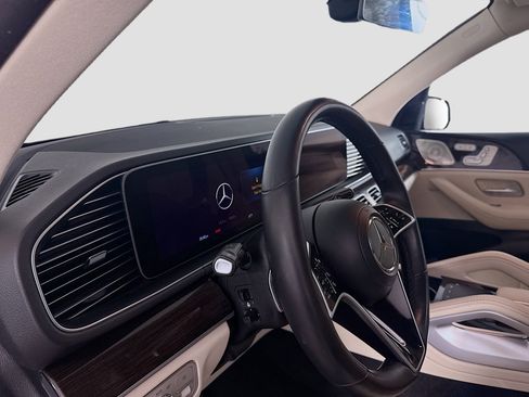 Used 2024 Mercedes-Benz GLE 450e 4MATIC w/ Warmth & Comfort Package image 23